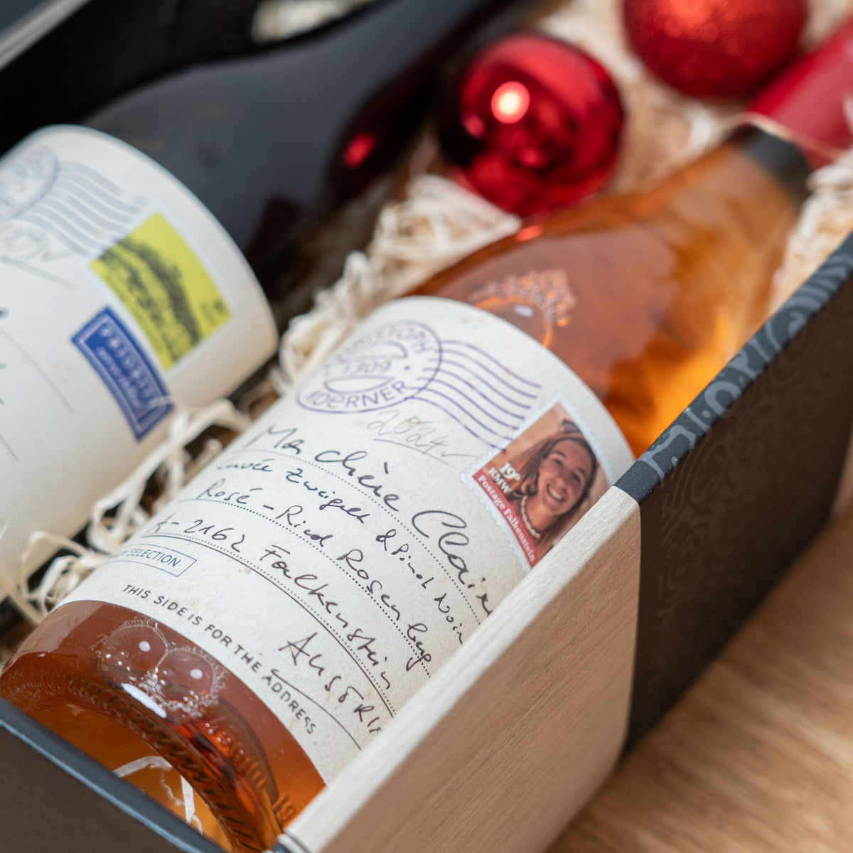Weinviertel-Duo von Christoph Körner – geöffnetes Geschenkpaket